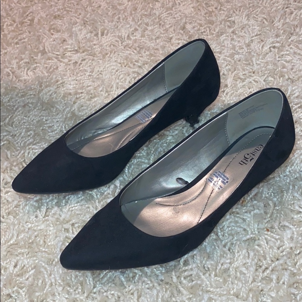 Low Pointed Heels!